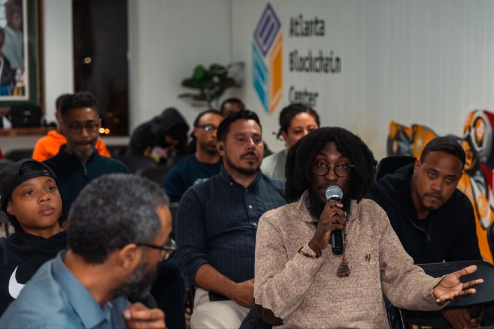 A full Thursday room at the Atlanta Blockchain Center
